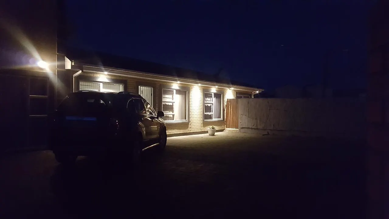 Bed & Breakfast Inam Guest House Kuils River